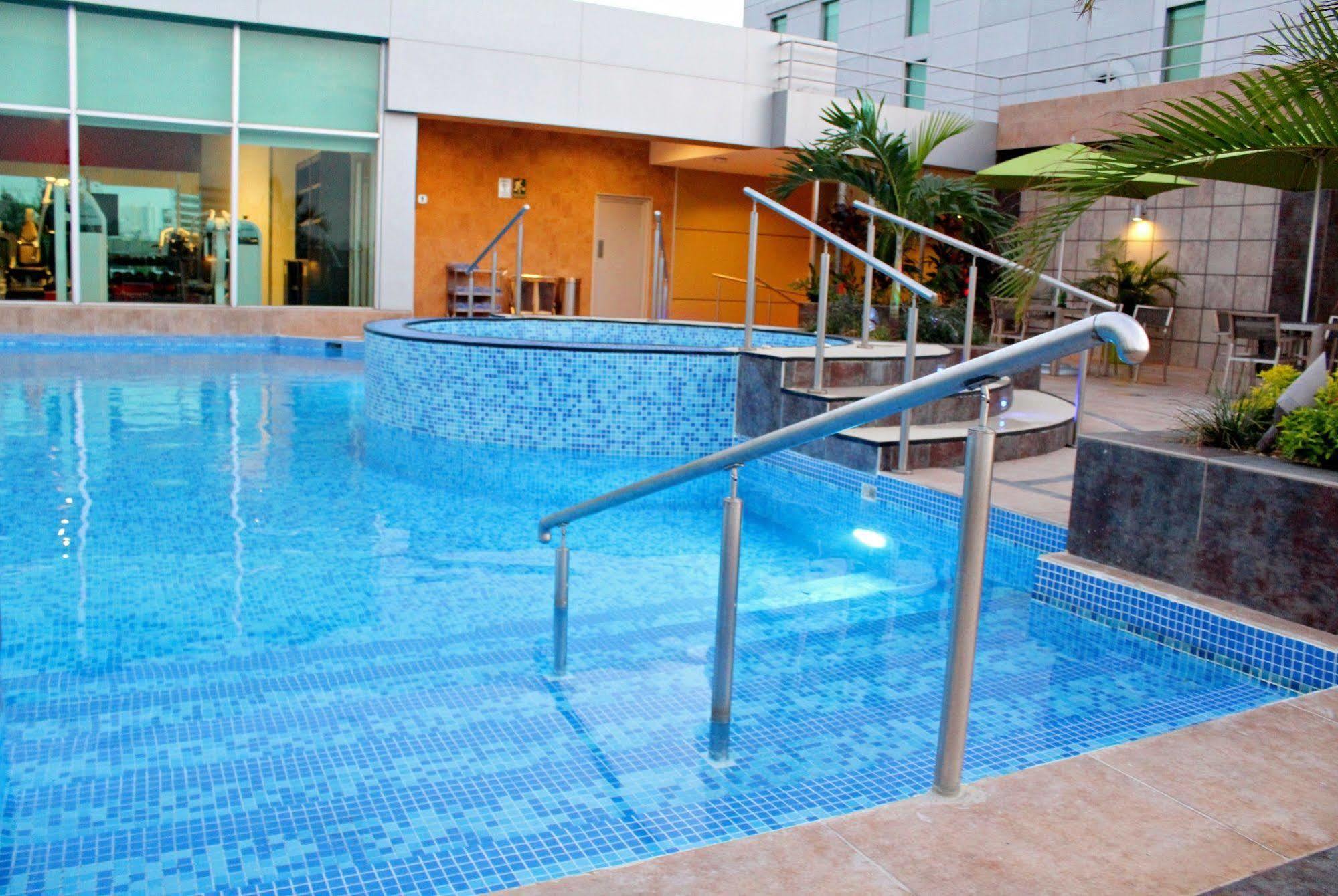 รามาดา พลาซา ปานามา ปุนตา ปาซิฟิกา Hotel ปานามาซิตี้ ภายนอก รูปภาพ