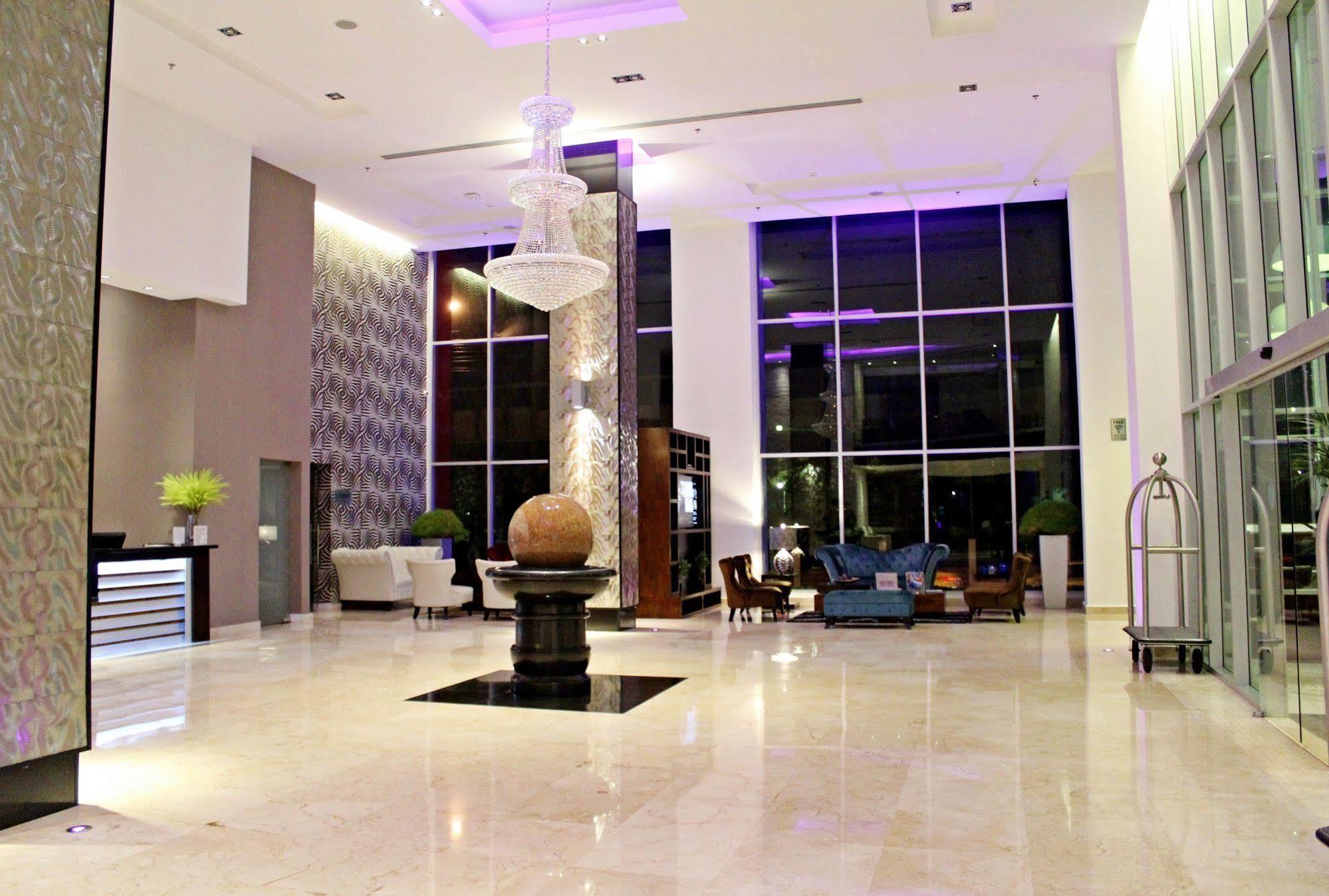 รามาดา พลาซา ปานามา ปุนตา ปาซิฟิกา Hotel ปานามาซิตี้ ภายนอก รูปภาพ